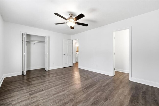 Building Photo - 2535 Ridgecrest Dr NW