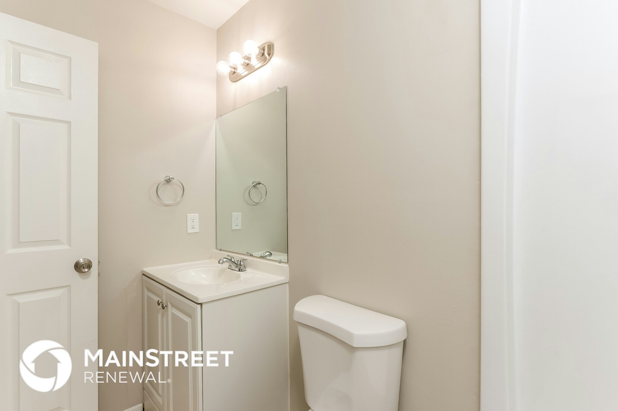 Building Photo - 2250 SE Baron St