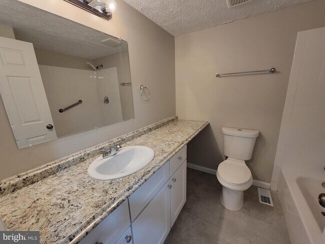 Building Photo - 7598 Springfield Hills Dr