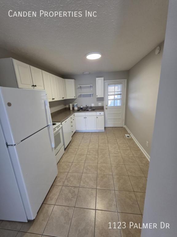 Building Photo - 1123 Palmer Dr