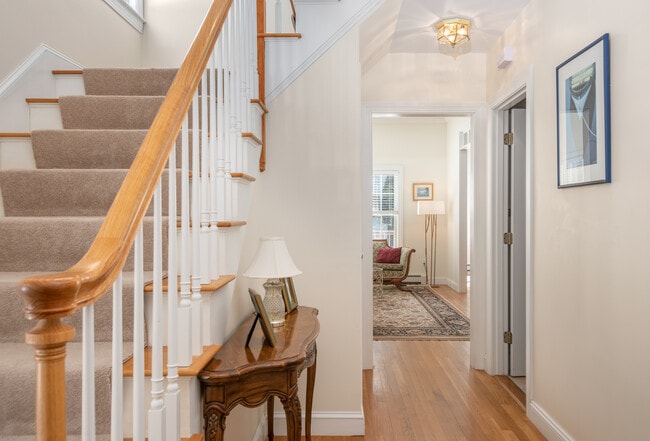 Building Photo - 53 Gables Dr