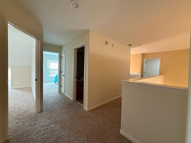 Building Photo - 9681 Grays Lake Cove