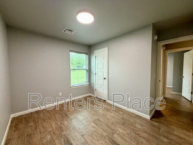 Building Photo - 29035 East 153rd St S