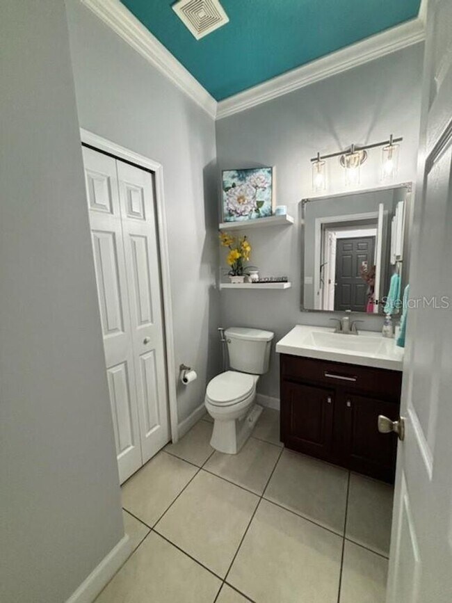 Building Photo - Brighton Lakes Beauty