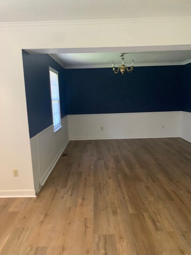 Building Photo - NE RALEIGH 3 BEDROOM BRICK RANCH HOME-