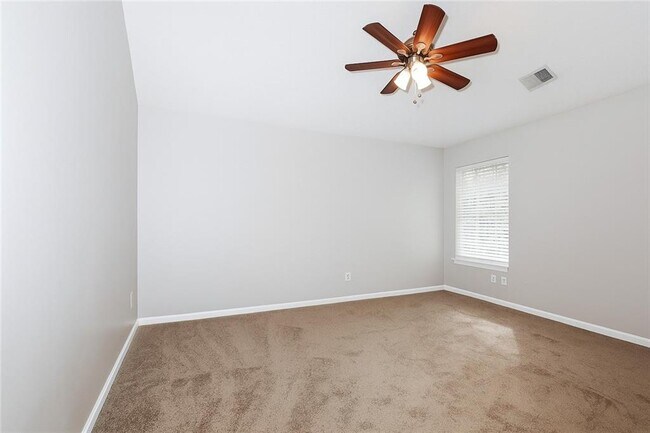 Building Photo - 655 Belle Grove Dr