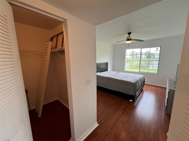 Building Photo - 4101 San Marino Blvd