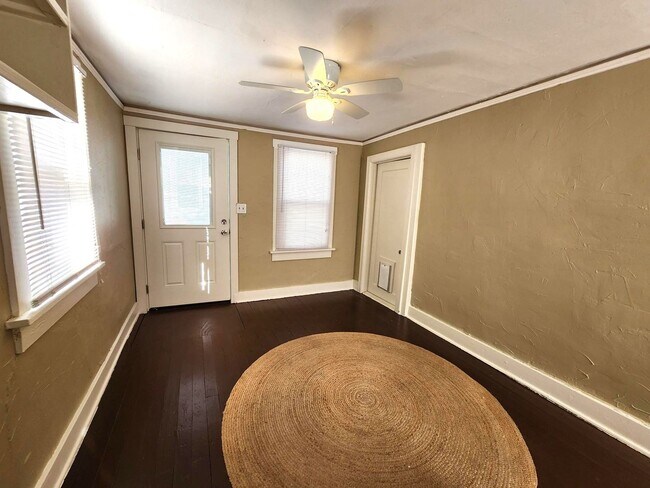 Building Photo - 3 Bed 2.5 Bath Plus ADU in Gatewood Add NW OKC