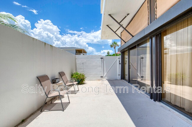 Building Photo - 1601 N Central Ave