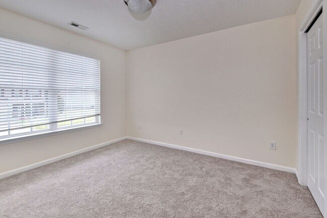 Building Photo - 4688 Yeardley Loop