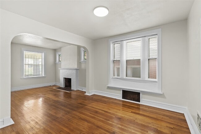 Building Photo - 5202 Delor St