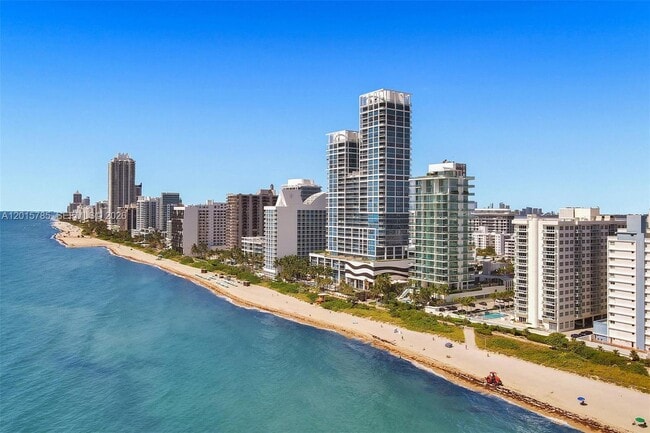 Building Photo - 6917 Collins Ave