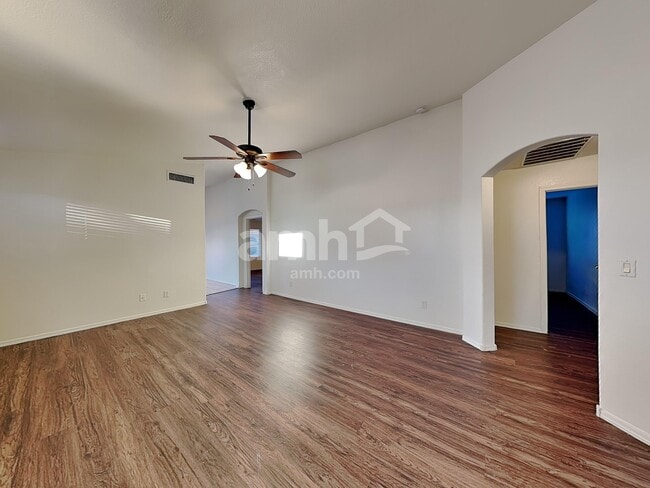 Building Photo - 10830 E Carol Ave