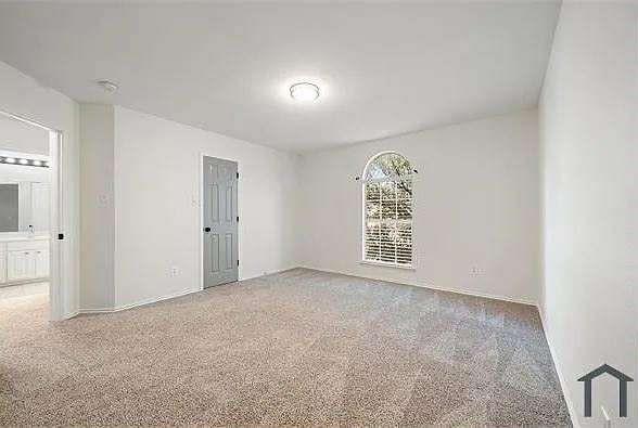 Building Photo - 10449 Hideaway Trail