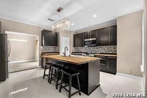 Building Photo - 9323 Bowen Dr