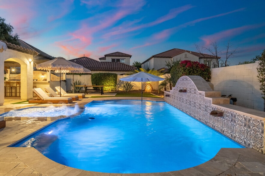 Building Photo - 3083 S Cottonwood Ct