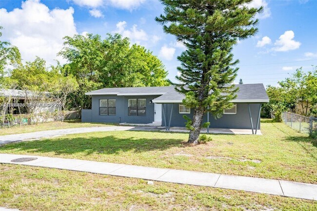 Building Photo - 650 SW 29th Ave