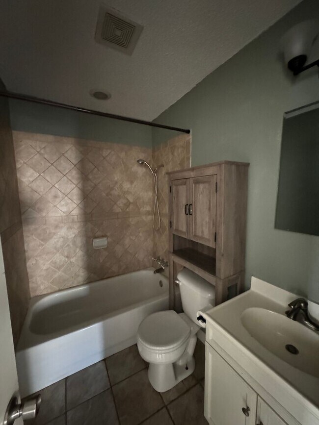 Building Photo - rental property