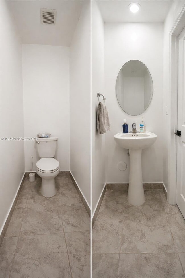 Building Photo - 323 NE 208th Terrace