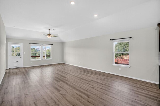Building Photo - 320 Bright Star Ln