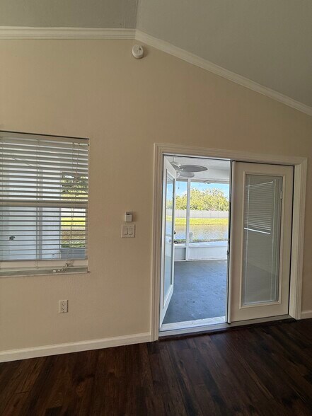 Building Photo - 107 58th St E