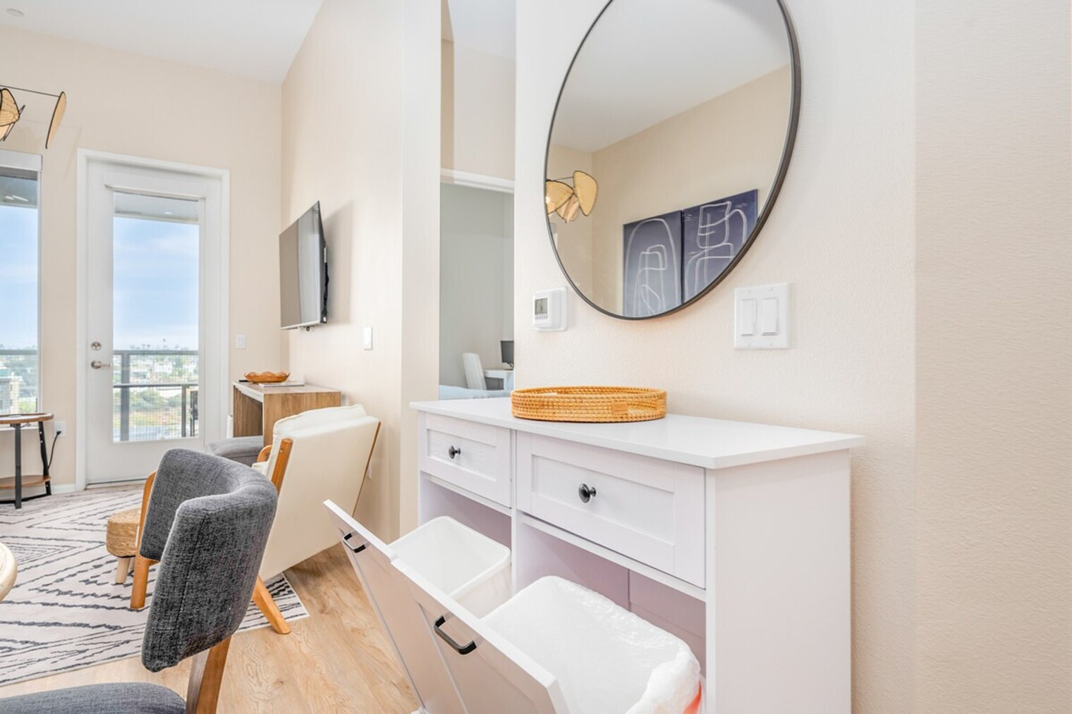 Building Photo - 3136 Meade Ave