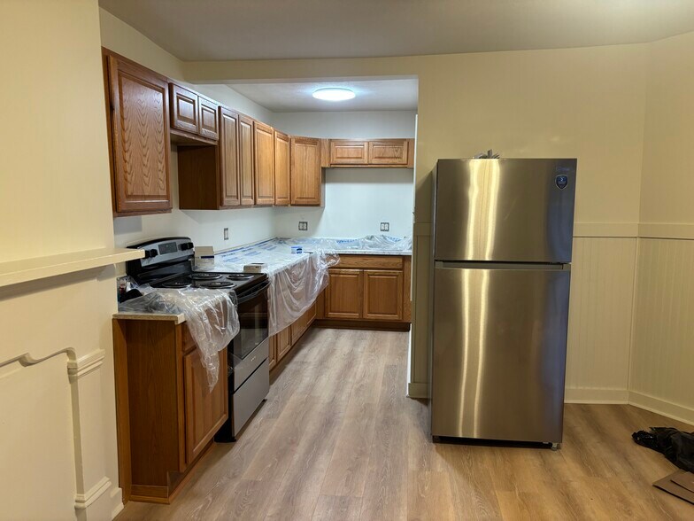 Kitchen - 22 E Highland Ave