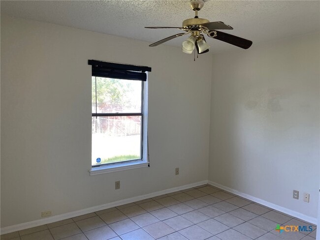 Building Photo - 2403 Hunt Dr