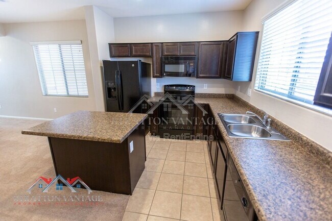 Building Photo - 2218 N 77th Dr