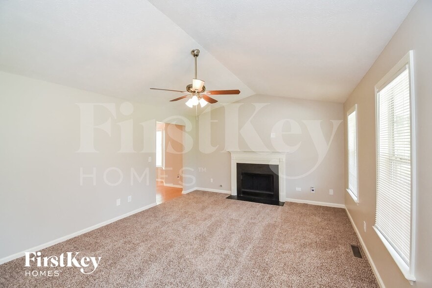 Building Photo - 414 Princeton Dr