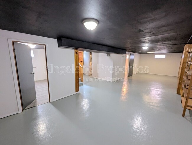 Building Photo - 9418 Pattonwood Dr