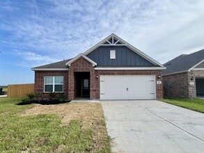 Building Photo - 401 Polly Grv Dr
