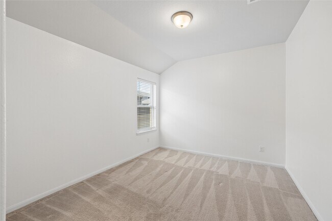 Building Photo - 2111 Levant Ln