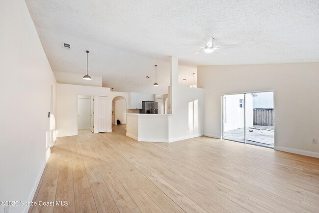 Building Photo - 320 Wisteria Ave NW