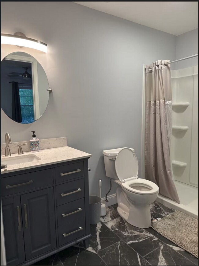 Building Photo - 3 Bedroom 3 Bathroom - Short Term Lease