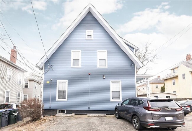 Building Photo - 218 1/2-193 Power St