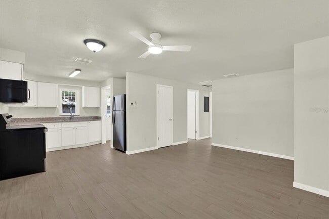 Building Photo - 1187 Bass Blvd