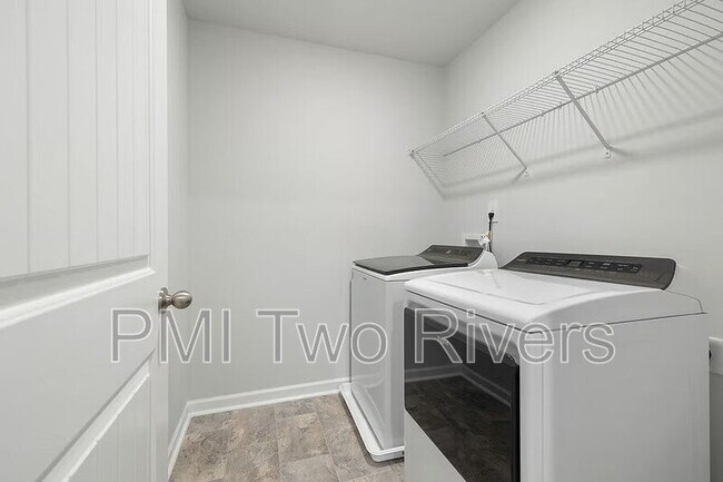 Building Photo - 5027 Benelli Dr