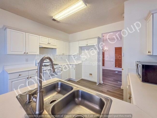 Building Photo - 5306 Yoshino Terrace