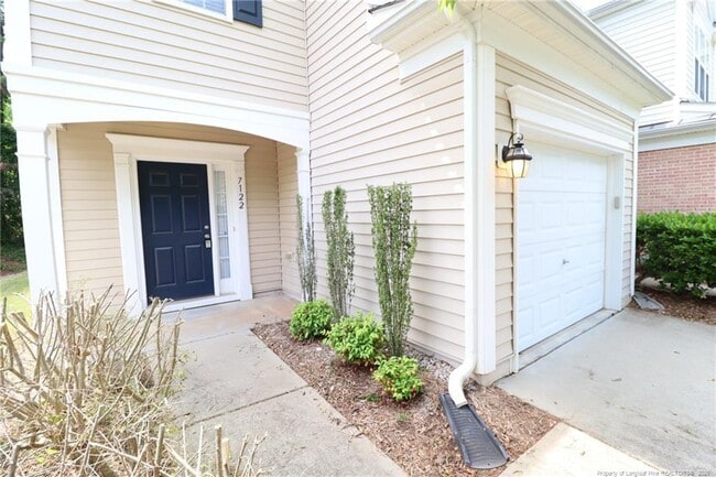 Building Photo - 7122 Racine Way