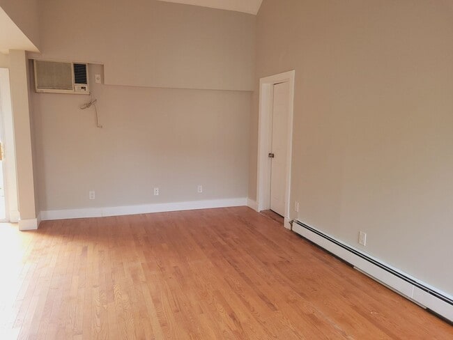 Building Photo - 27-29 Highland Ave