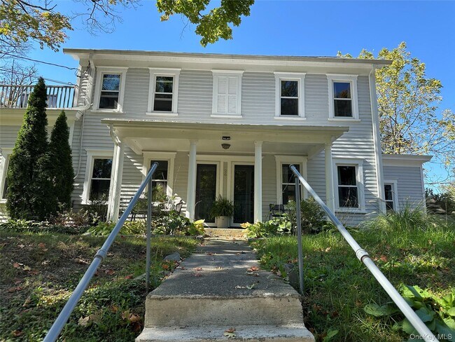 Building Photo - 26 Main St