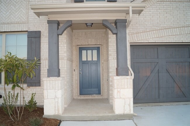 Building Photo - 2056 Meliana Dr