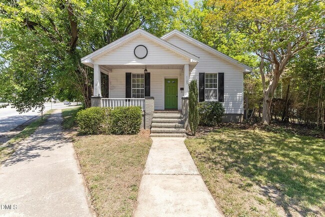 Building Photo - 1103 Pettis Pl