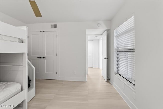 Building Photo - 12090 Kelly Greens Blvd