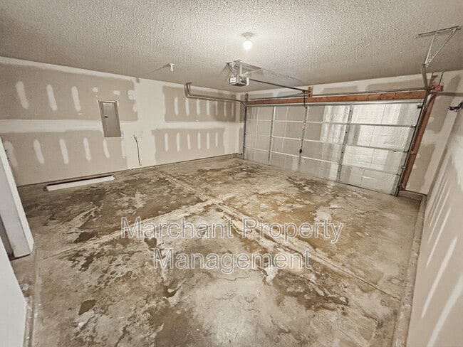 Building Photo - 776 Waterbrook Ln