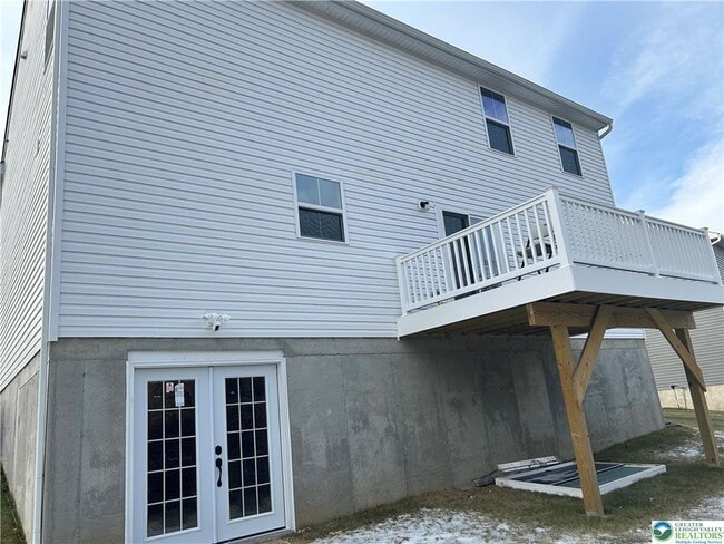 Building Photo - 2525 Barnes Ln