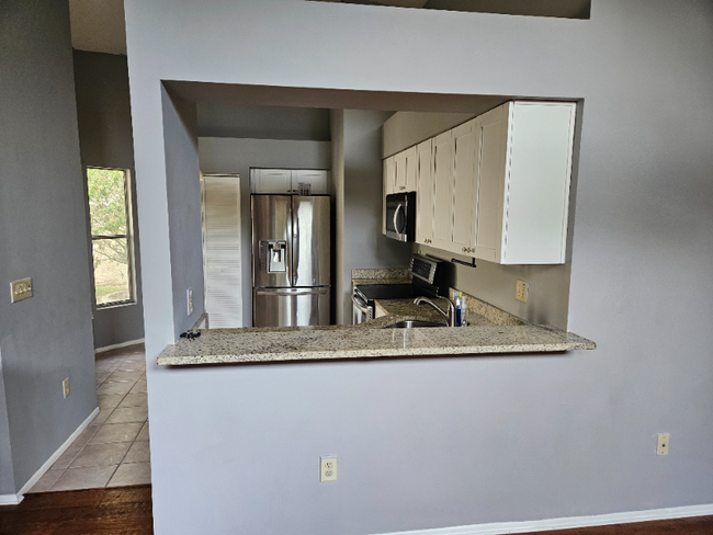 Building Photo - 11644 Hidden Hollow Cir