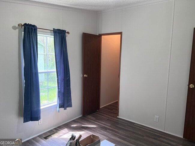 Building Photo - 569 Dover Chapel Rd