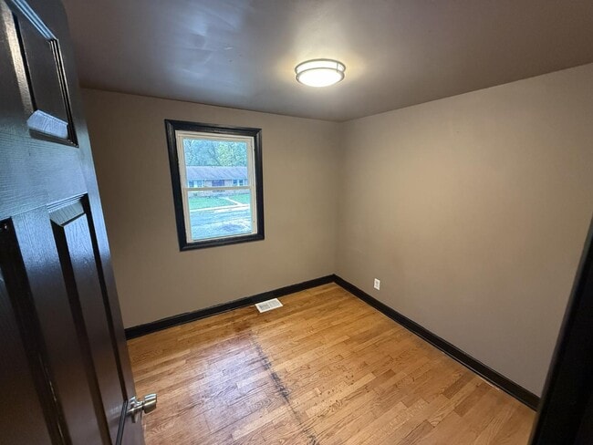 Building Photo - 3622-28 East 9th Avenue